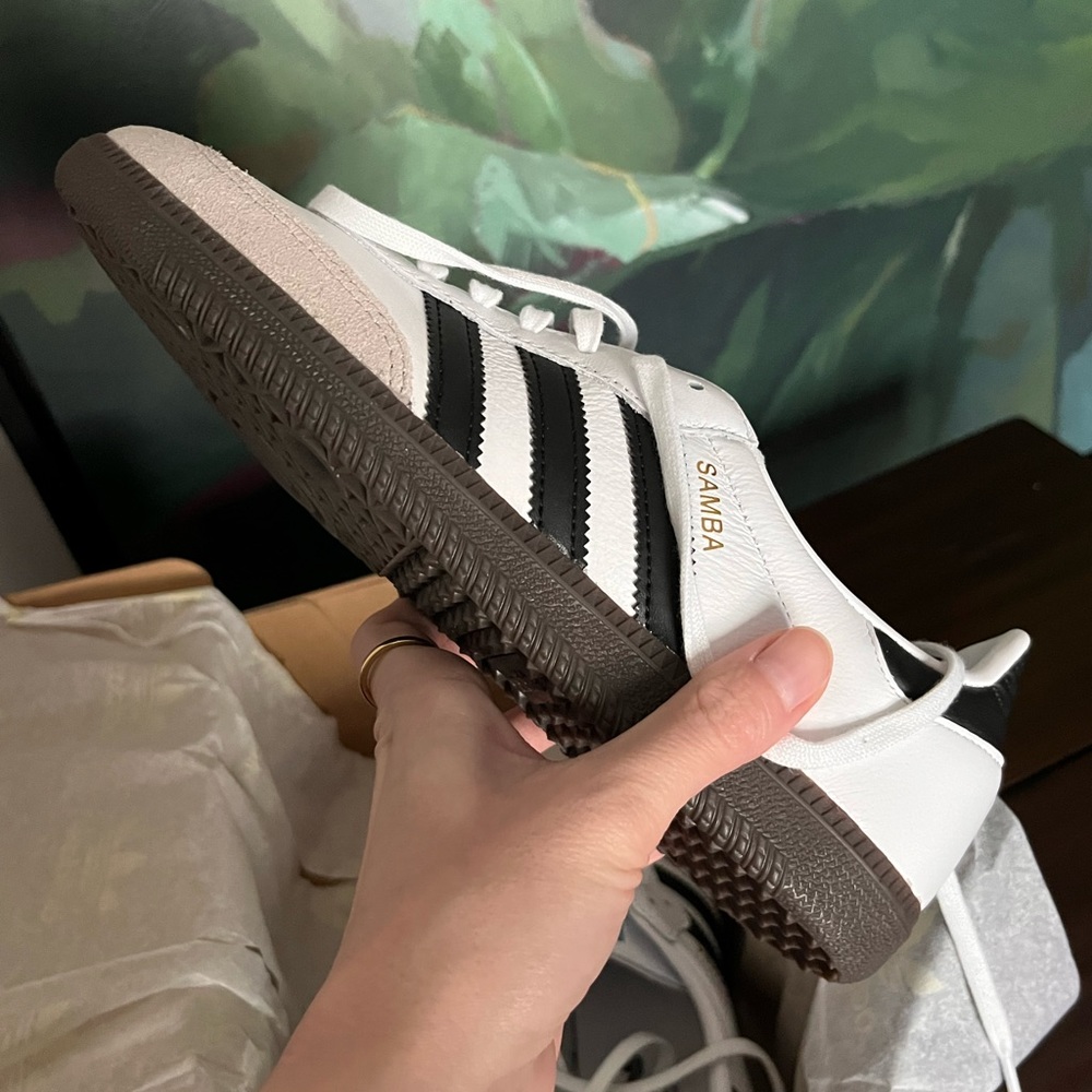 SOLD Adidas Samba OG Cloud, kids size 6.5, women’s size 7.5, leather, authentic